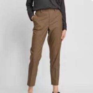Uniqlo Easy Ankle Pants